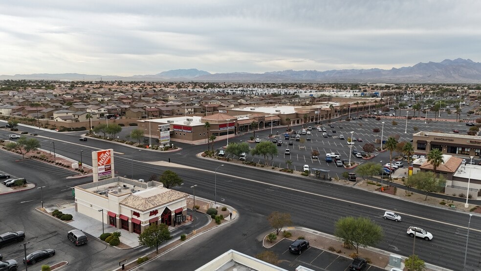 1465 W Craig Rd, North Las Vegas, NV for lease - Building Photo - Image 2 of 7