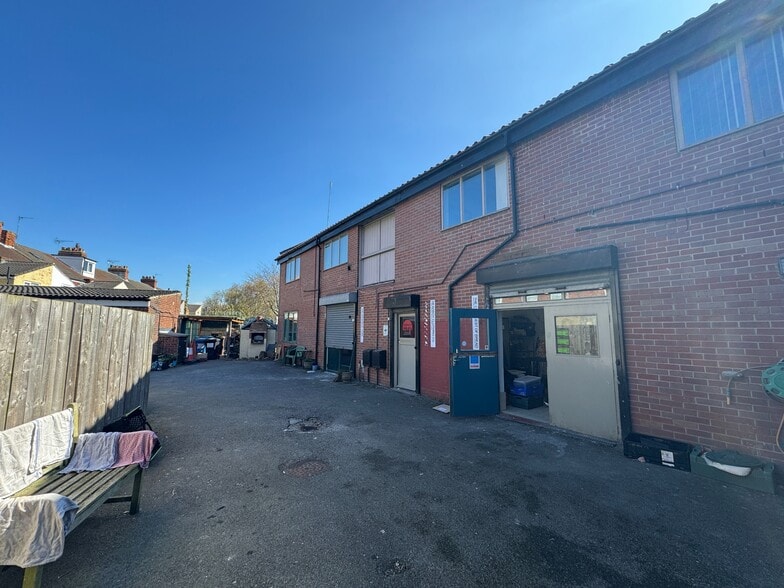 23 Arthur St, Hull for lease - Building Photo - Image 2 of 2