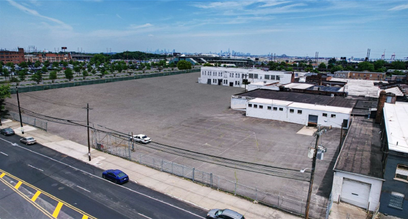 480 Frelinghuysen Ave, Newark, NJ for lease - Building Photo - Image 1 of 3