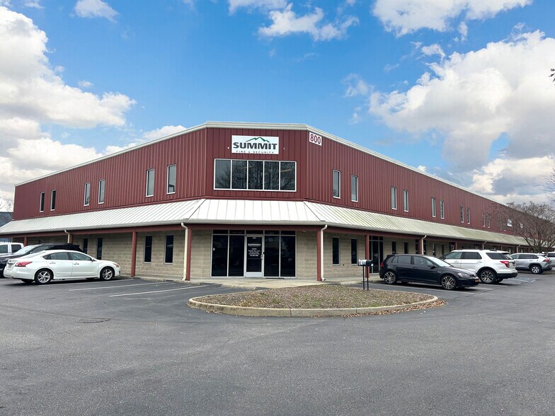 804-820 Port Centre Pky, Portsmouth, VA for lease - Building Photo - Image 2 of 11