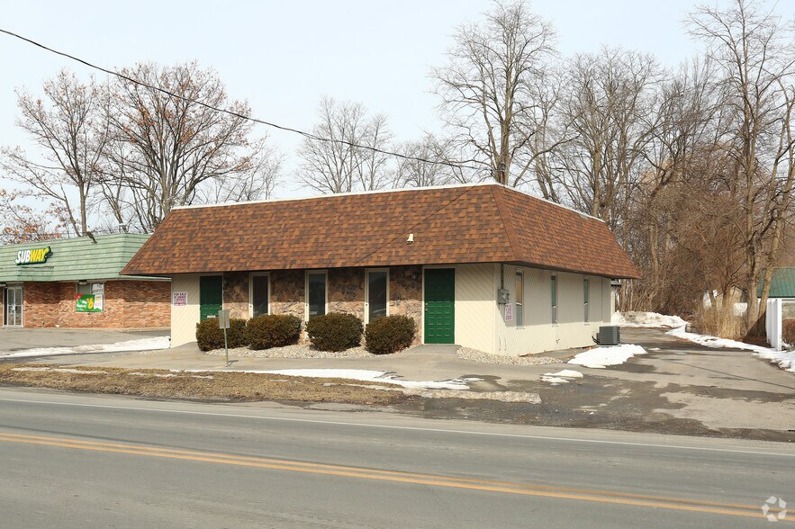 3049 Broadway, Schenectady, NY for sale - Primary Photo - Image 1 of 1