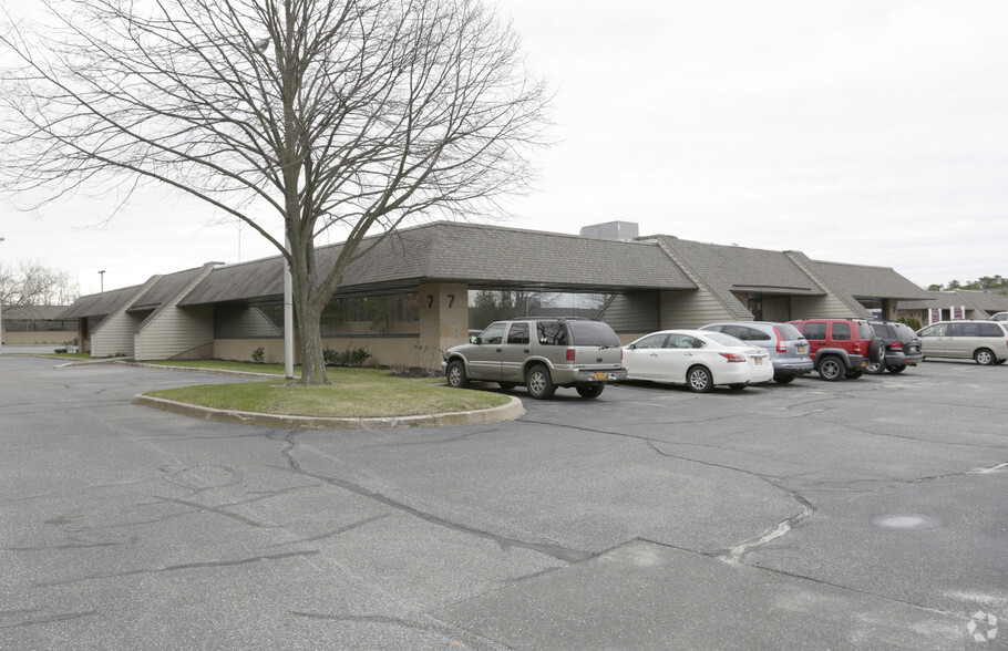 3241 Route 112, Medford, NY for lease - Building Photo - Image 1 of 6