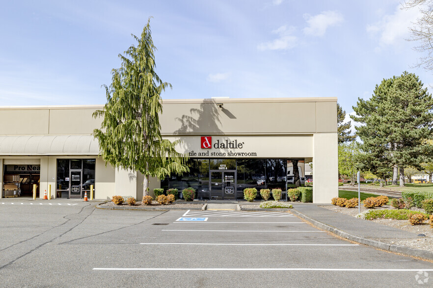 4215 95th St SW, Lakewood, WA for lease - Building Photo - Image 2 of 11