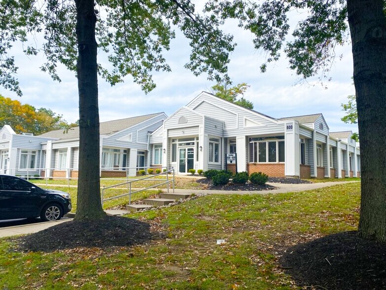 607 Corporate Dr W, Langhorne, PA 19047