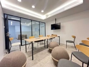 13 Avenue De Friedland, Paris for lease Interior Photo- Image 2 of 6