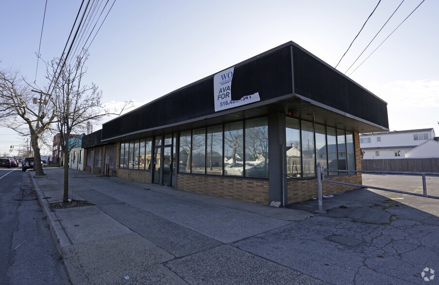 3300-3306 Long Beach Rd, Oceanside, NY for sale - Primary Photo - Image 1 of 1