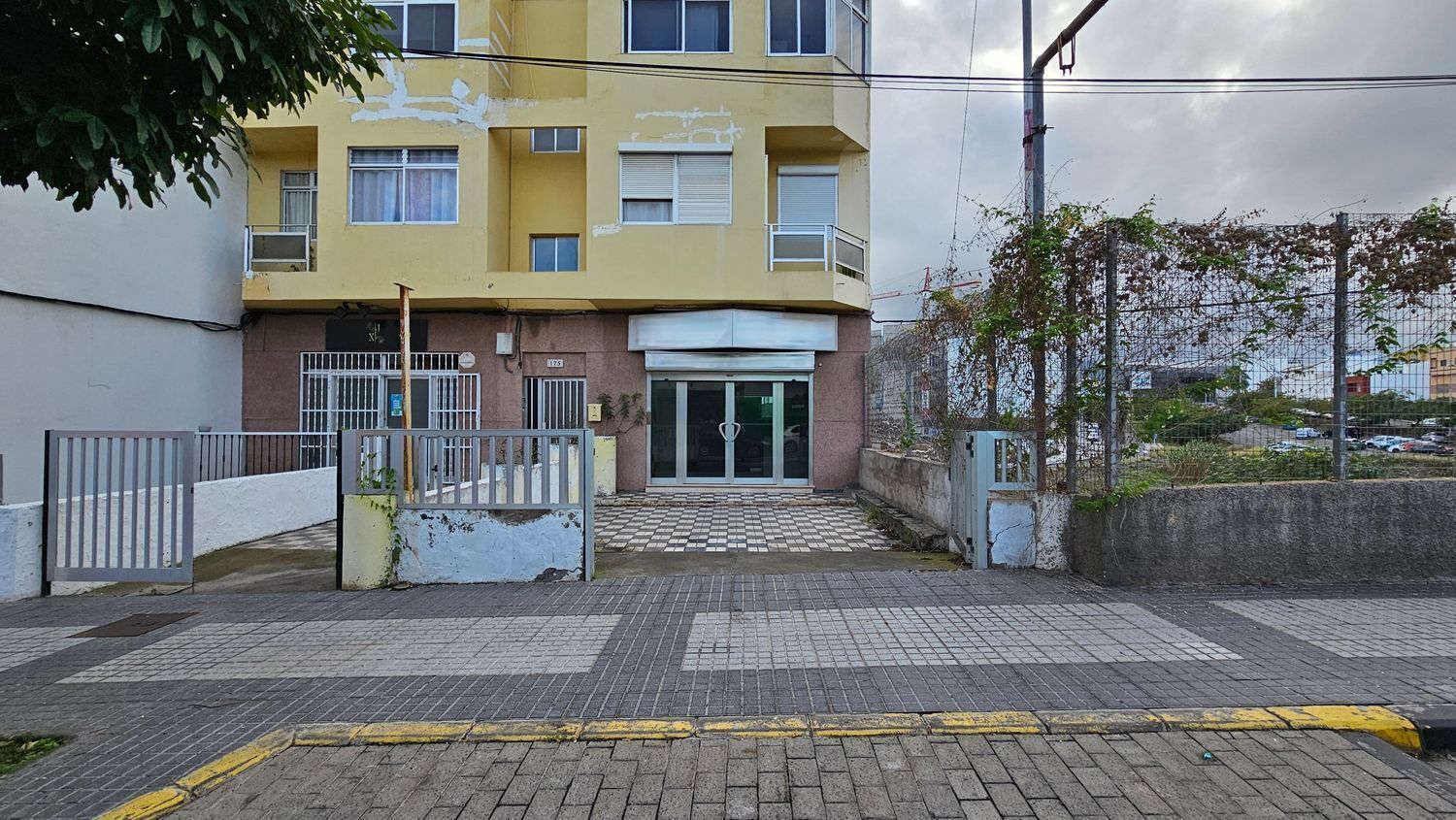 Retail in Las Palmas de Gran Canaria for lease Building Photo- Image 1 of 29