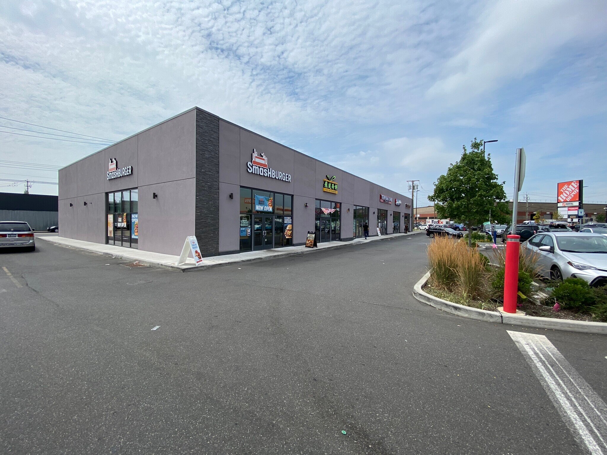 5911 Maurice Ave, Maspeth, NY 11378 Anchored by Home Depot w/ 517