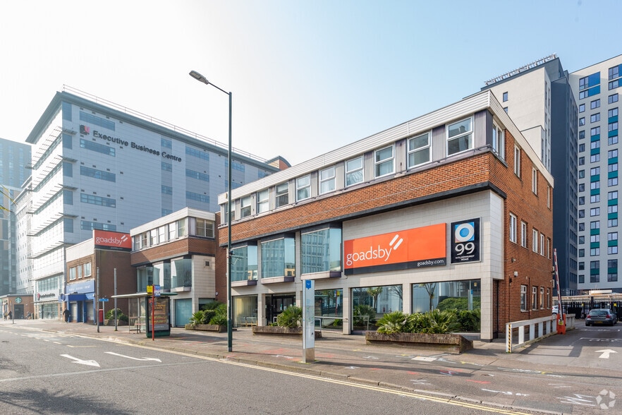 Bournemouth Development Opportunity portfolio of 2 properties for sale on LoopNet.com - Primary Photo - Image 2 of 2