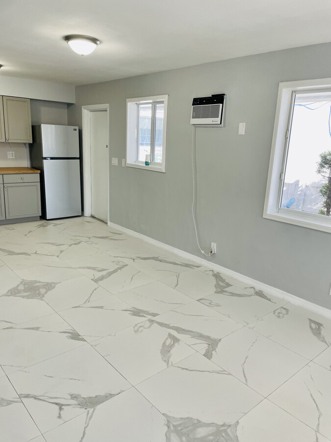 623 NE 5th St, Hallandale Beach, FL 33009 Duplex Hallandale Beach