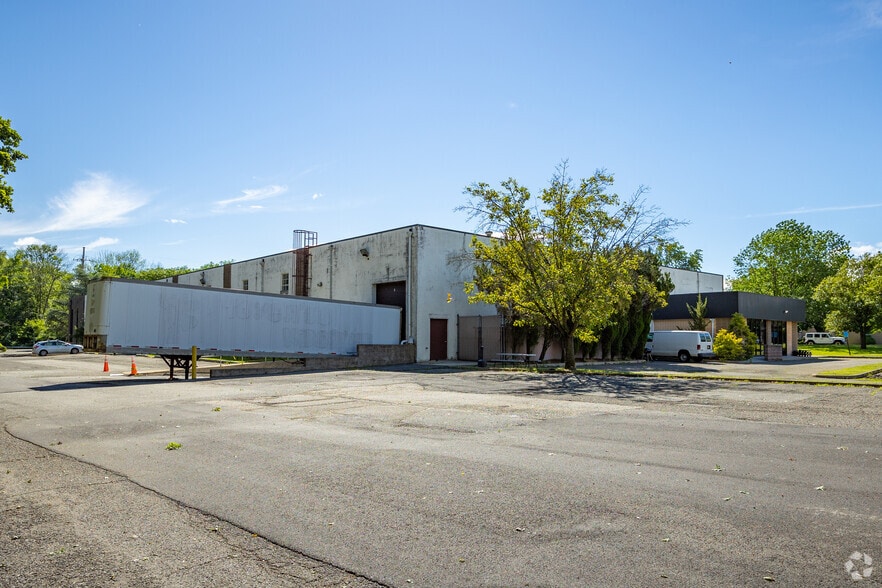 20 Troy Rd, Whippany, NJ for lease - Building Photo - Image 3 of 5