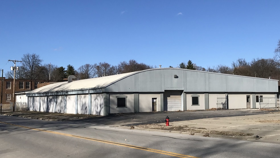 700 N Macarthur Blvd, Springfield, IL for lease - Building Photo - Image 2 of 6