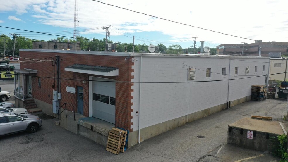 6 Brook Rd, Needham, MA for lease - Building Photo - Image 2 of 4