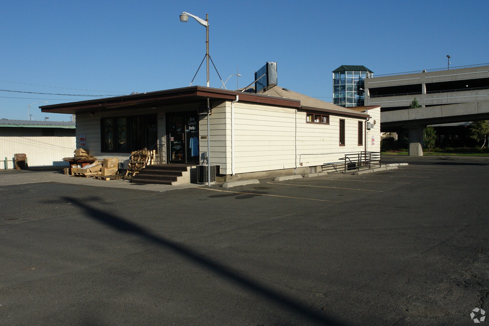 206 E Wellesley Ave, Spokane, WA for lease Building Photo- Image 1 of 8