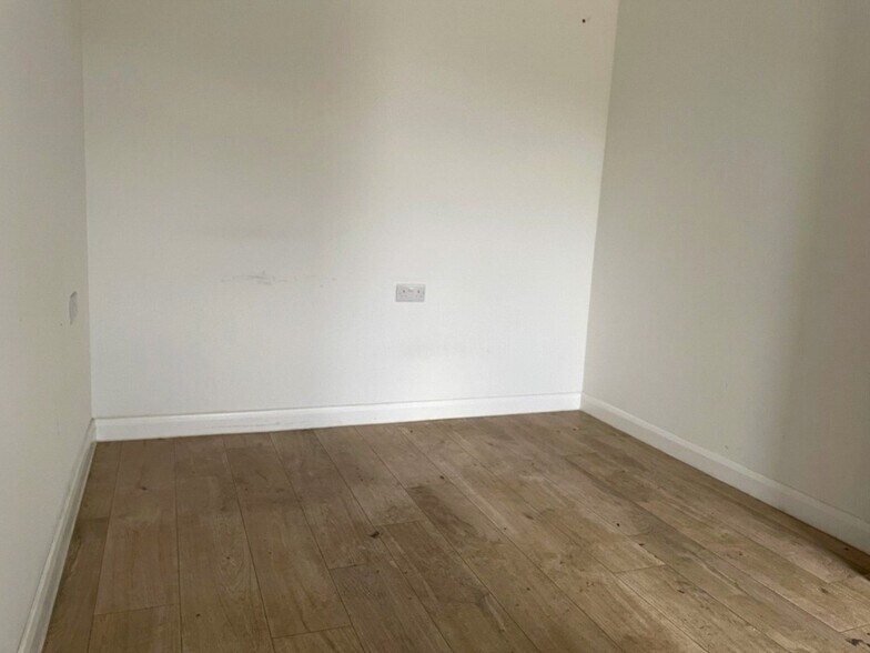 Unit MP9A - MP69D, Kirrawah, Newbourne Rd, Woodbridge for lease - Interior Photo - Image 3 of 3