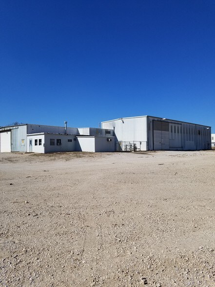 1312 S Maple St, Garnett, KS for sale - Building Photo - Image 1 of 1