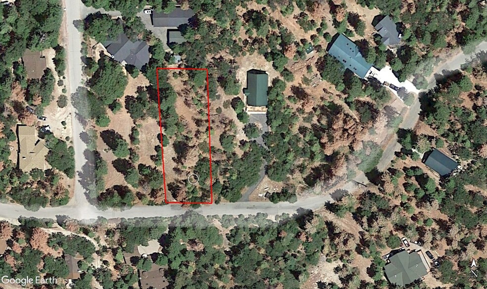 1460 Pinecone ct, Wofford Heights, CA for sale - Primary Photo - Image 1 of 4