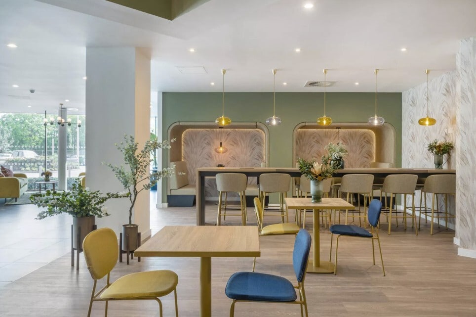 Wharfedale Rd, Wokingham for lease Interior Photo- Image 1 of 5