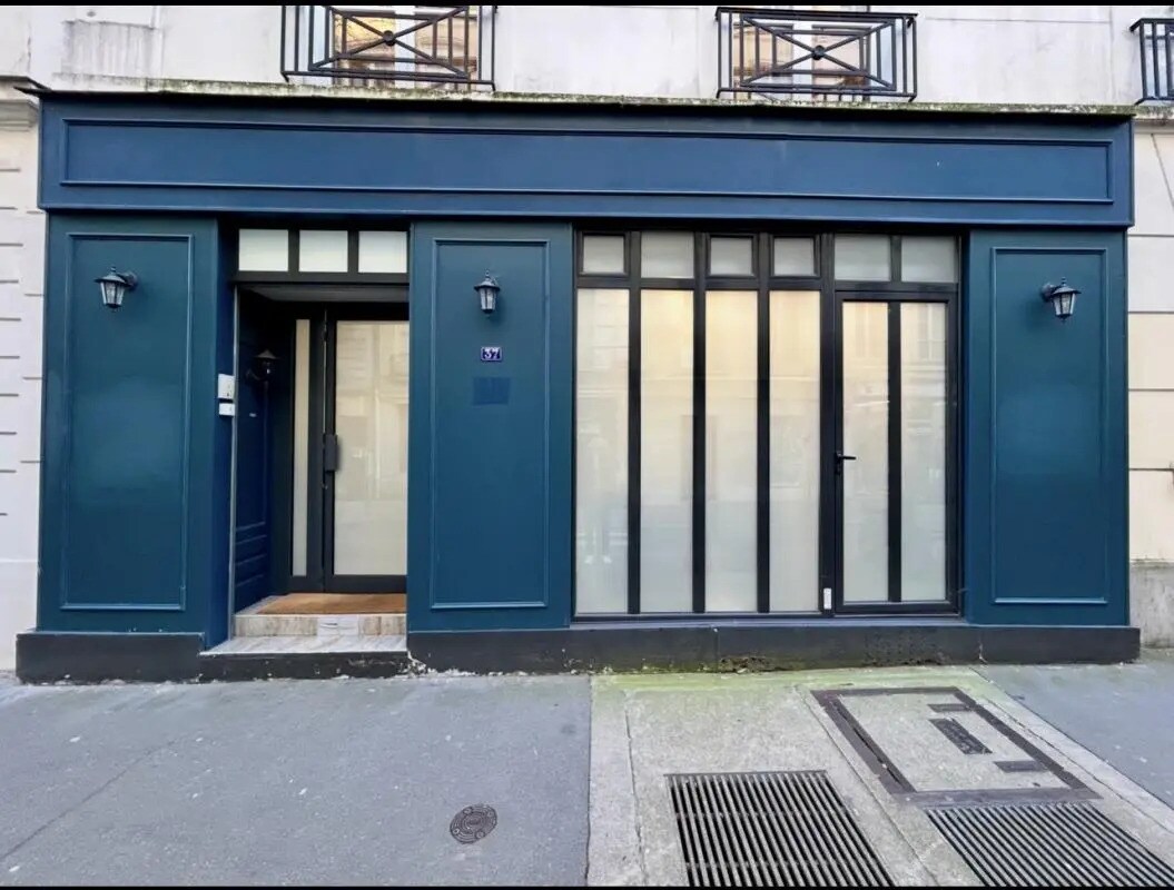 Retail in Paris for sale Building Photo- Image 1 of 8