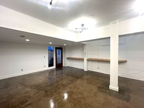 27-29 E Russell St, Columbus, OH for lease Interior Photo- Image 2 of 10