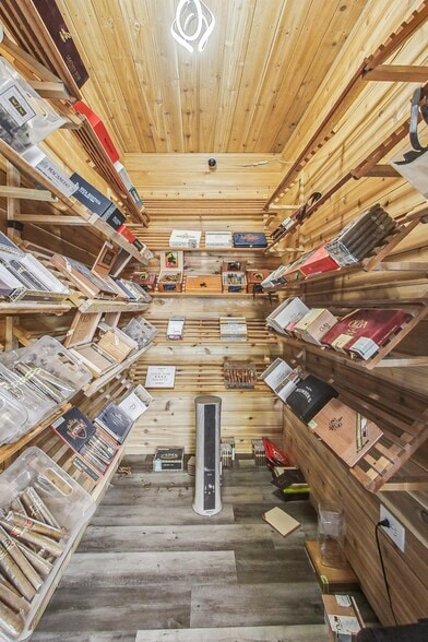 5140-5144 W Madison St, Chicago, IL for sale - Interior Photo - Image 2 of 14