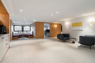19 Rue Cognacq-Jay, Paris for lease Interior Photo- Image 2 of 20