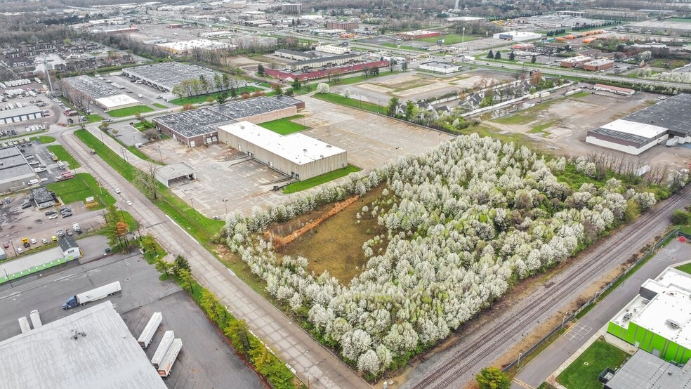 0 Cloverleaf Street, Columbus, OH for lease - Building Photo - Image 3 of 4