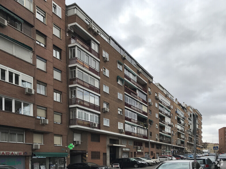 Calle San Graciano, 5-7-9, Madrid, Madrid for lease - Primary Photo - Image 1 of 7