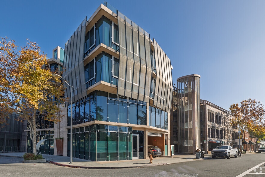 102 University Ave, Palo Alto, CA for sale - Primary Photo - Image 1 of 7