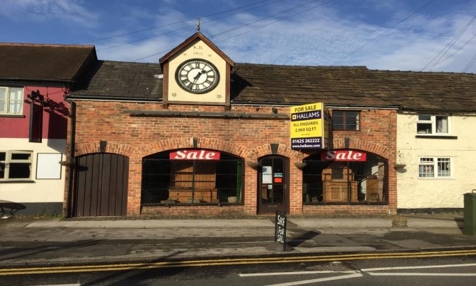 151 Broken Cross, Macclesfield for sale - Primary Photo - Image 1 of 1