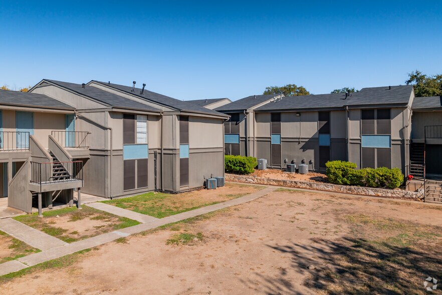 4700 Stringfellow St, San Antonio, TX for sale - Primary Photo - Image 1 of 1
