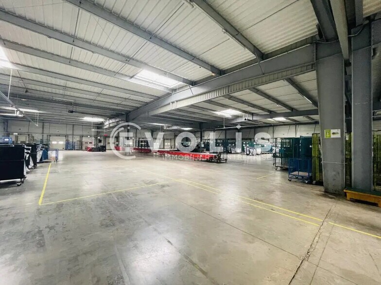 Office in Brie-Comte-Robert for lease - Interior Photo - Image 3 of 4