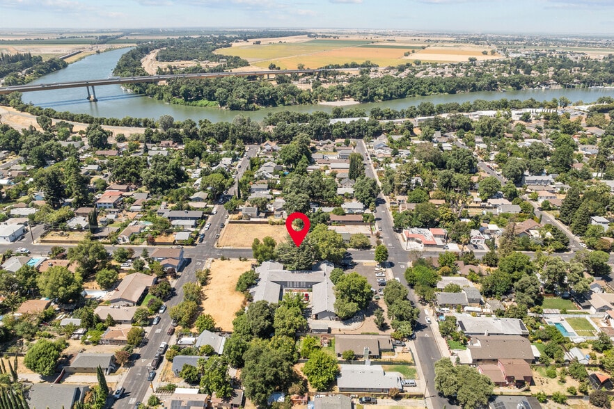 1617-1621 Lisbon Ave, West Sacramento, CA for sale - Building Photo - Image 3 of 11