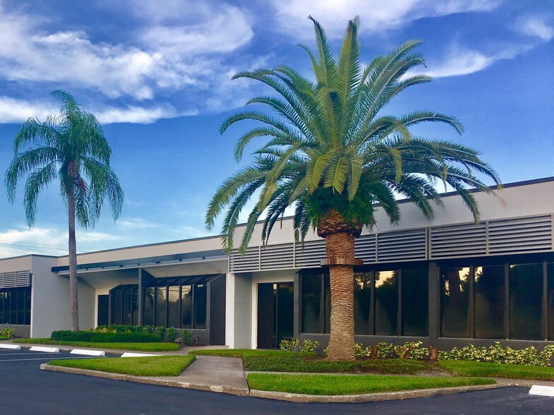 6302 Benjamin Rd, Tampa, FL 33634