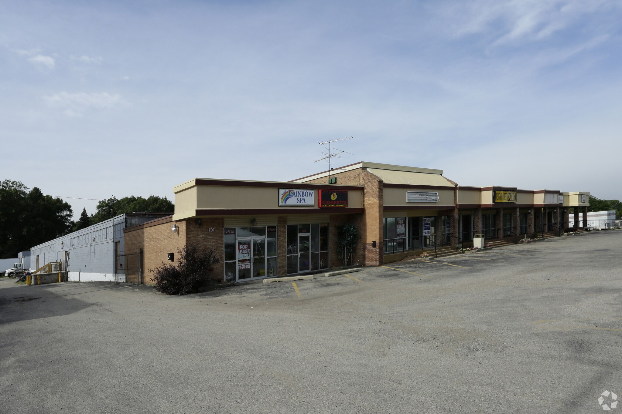 1394-1416 28th St SE, Grand Rapids, MI for sale Primary Photo- Image 1 of 1