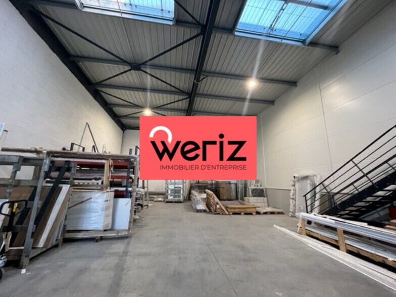 Industrial in Gignac-la-Nerthe for lease - Building Photo - Image 2 of 4