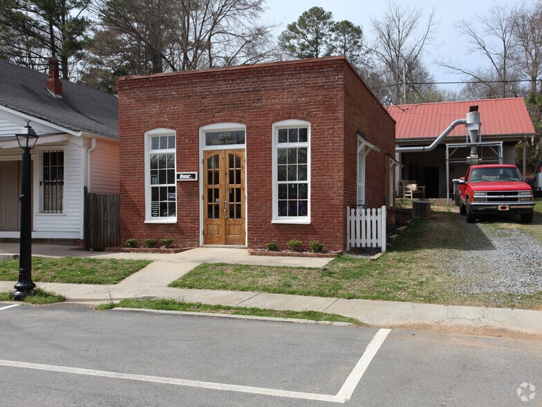 659 Main St, Suwanee, GA for sale - Primary Photo - Image 1 of 1