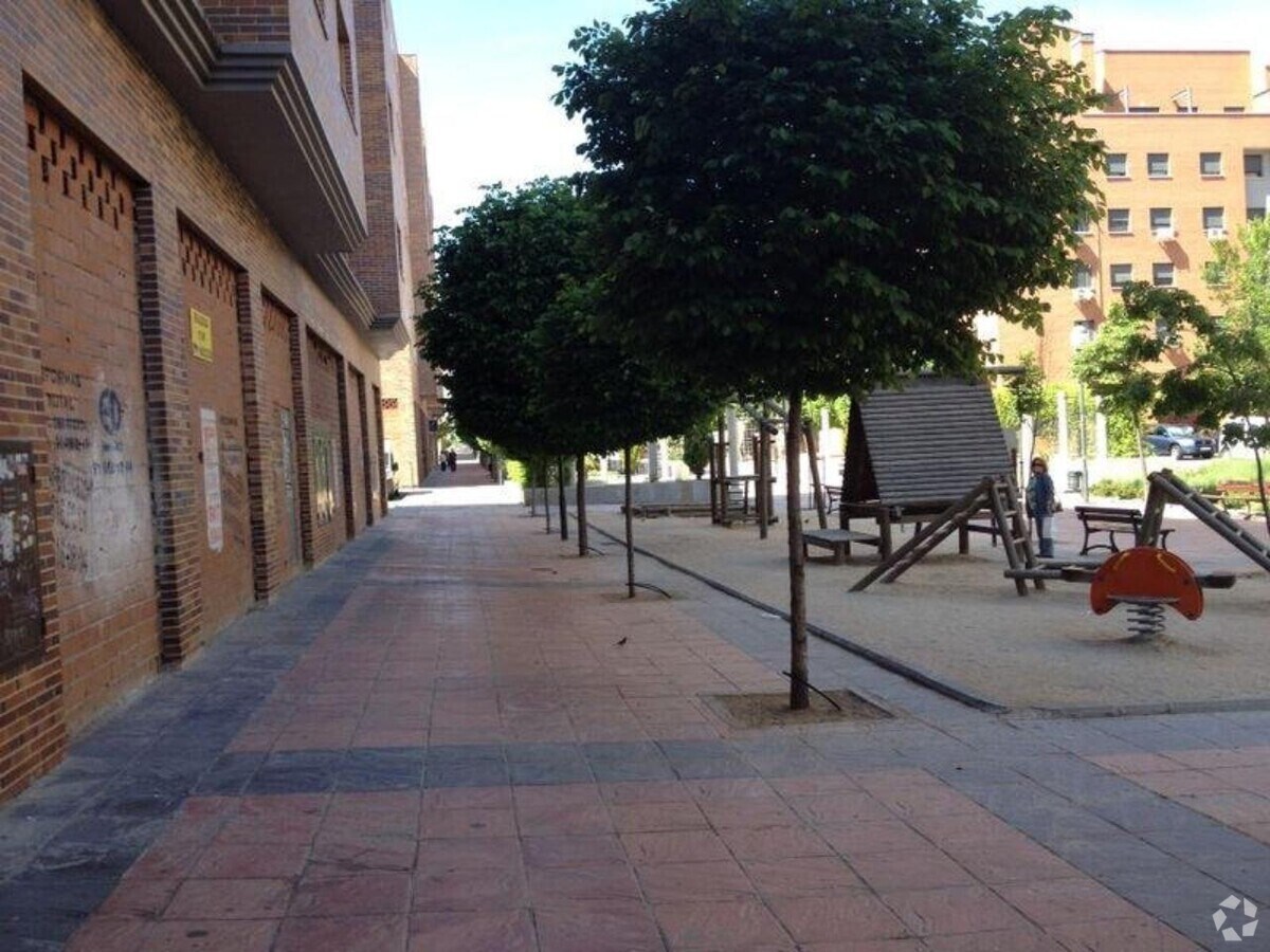 Coslada, MAD 28820 -  -  - Interior Photo - Image 2 of 2
