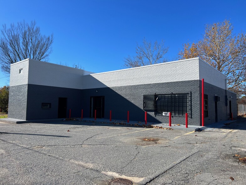 4607 E Broadway Ave, North Little Rock, AR for lease - Building Photo - Image 1 of 7