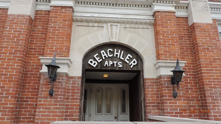 205 W Franklin St, Winchester, IN for sale - Primary Photo - Image 1 of 1