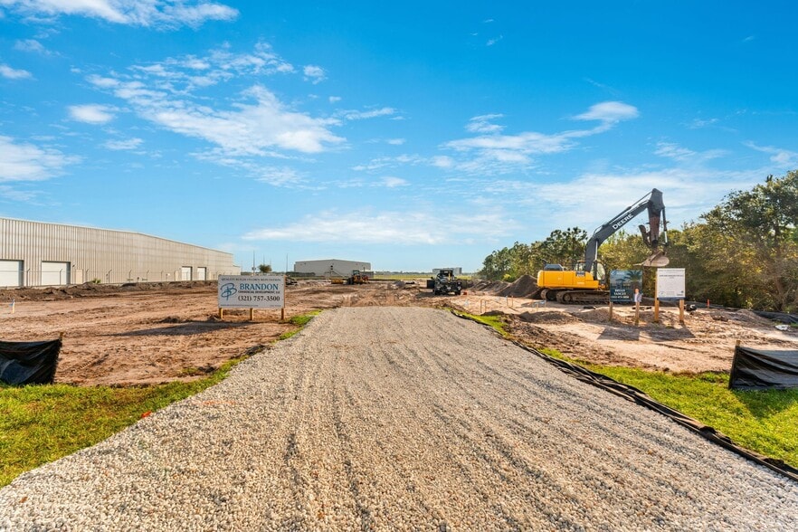 805 Tower Access Rd, Melbourne, FL for sale - Building Photo - Image 1 of 3