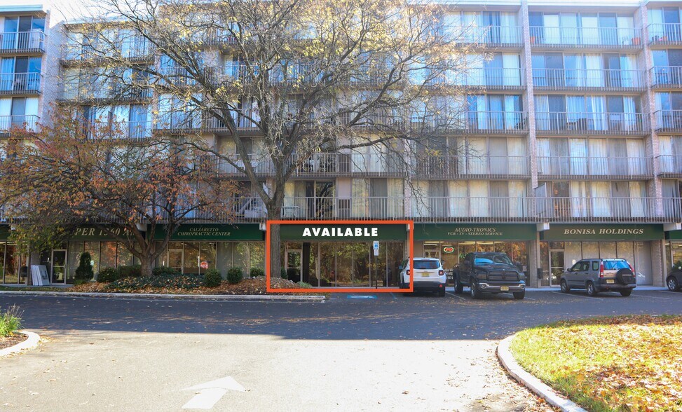 401 Cooper Landing Rd, Cherry Hill, NJ 08002