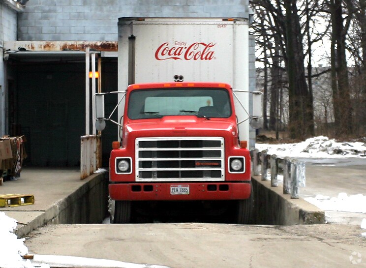 114 S Byrne Rd, Toledo, OH for sale - Building Photo - Image 3 of 11