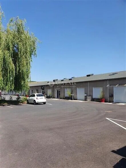 Office in Essey-lès-Nancy for lease - Building Photo - Image 3 of 6