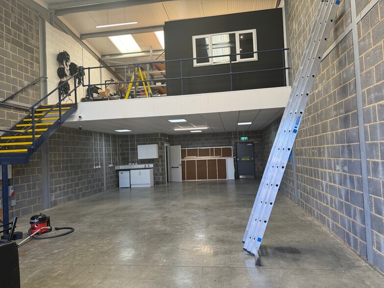 Units A2 Glenmore Business Park, Portfield, Chichester for lease - Building Photo - Image 2 of 9