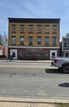 8 Pennsylvania Ave, Matamoras, PA for lease Building Photo- Image 1 of 9