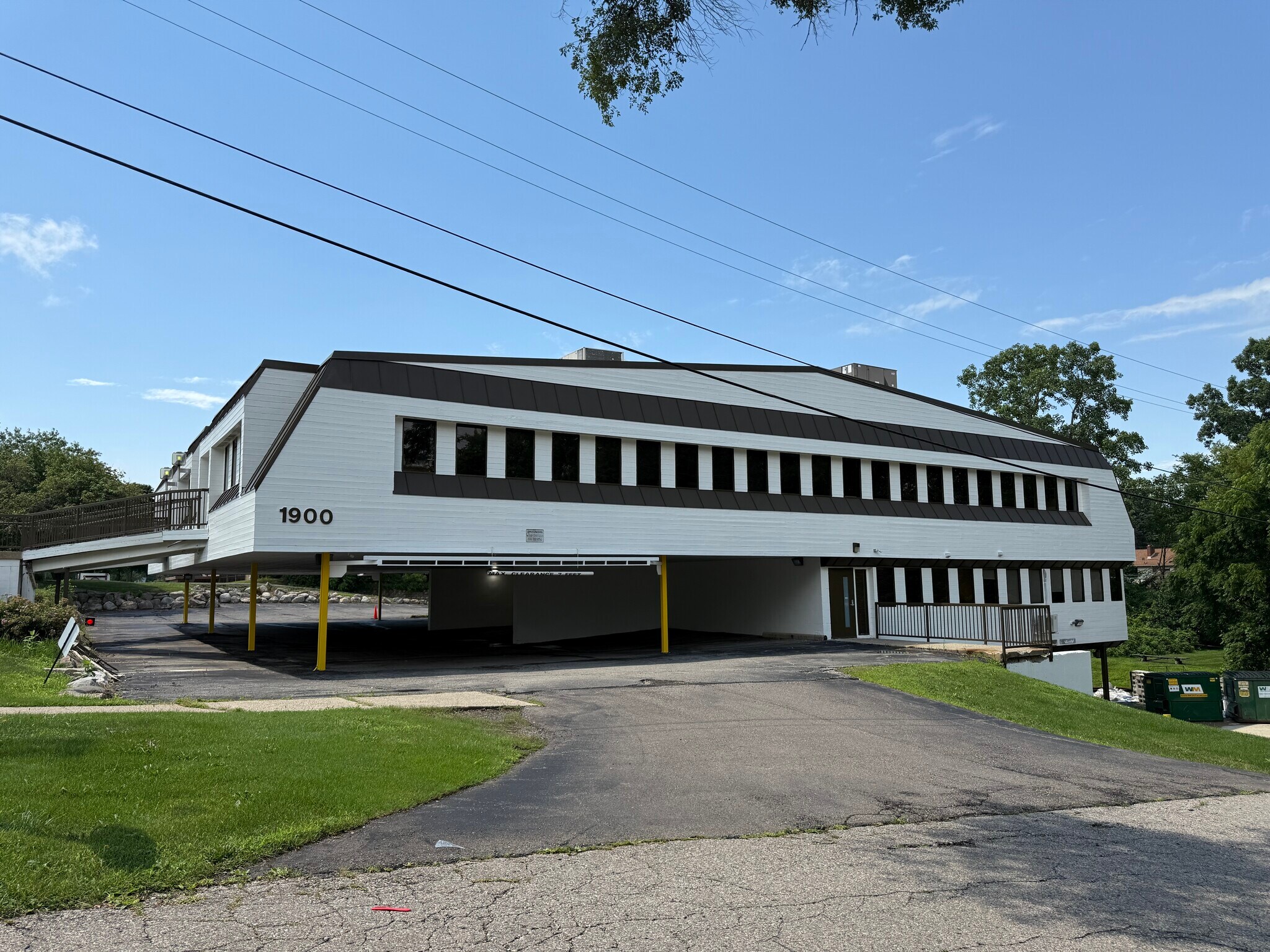 1900 Packard Rd, Ypsilanti, MI for lease Building Photo- Image 1 of 5