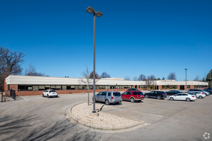 1210 Fourier Dr, Madison, WI for lease - Primary Photo - Image 1 of 9