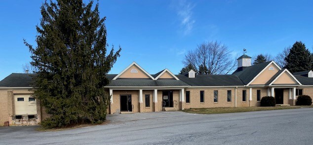 254 S Esbenshade Rd, Manheim, PA for lease Building Photo- Image 1 of 3