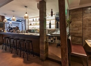 227 Front St, New York, NY for lease Interior Photo- Image 2 of 6